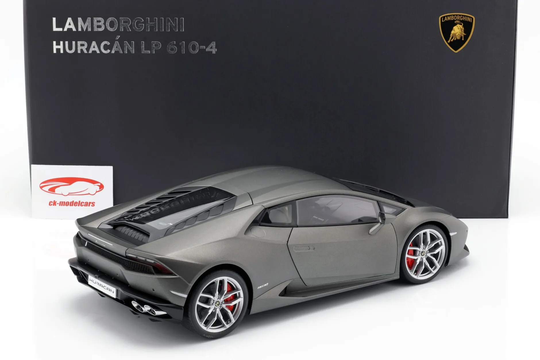 Lamborghini Huracan LP610-4 Baujahr 2014 mattgrau 1:12 AUTOart