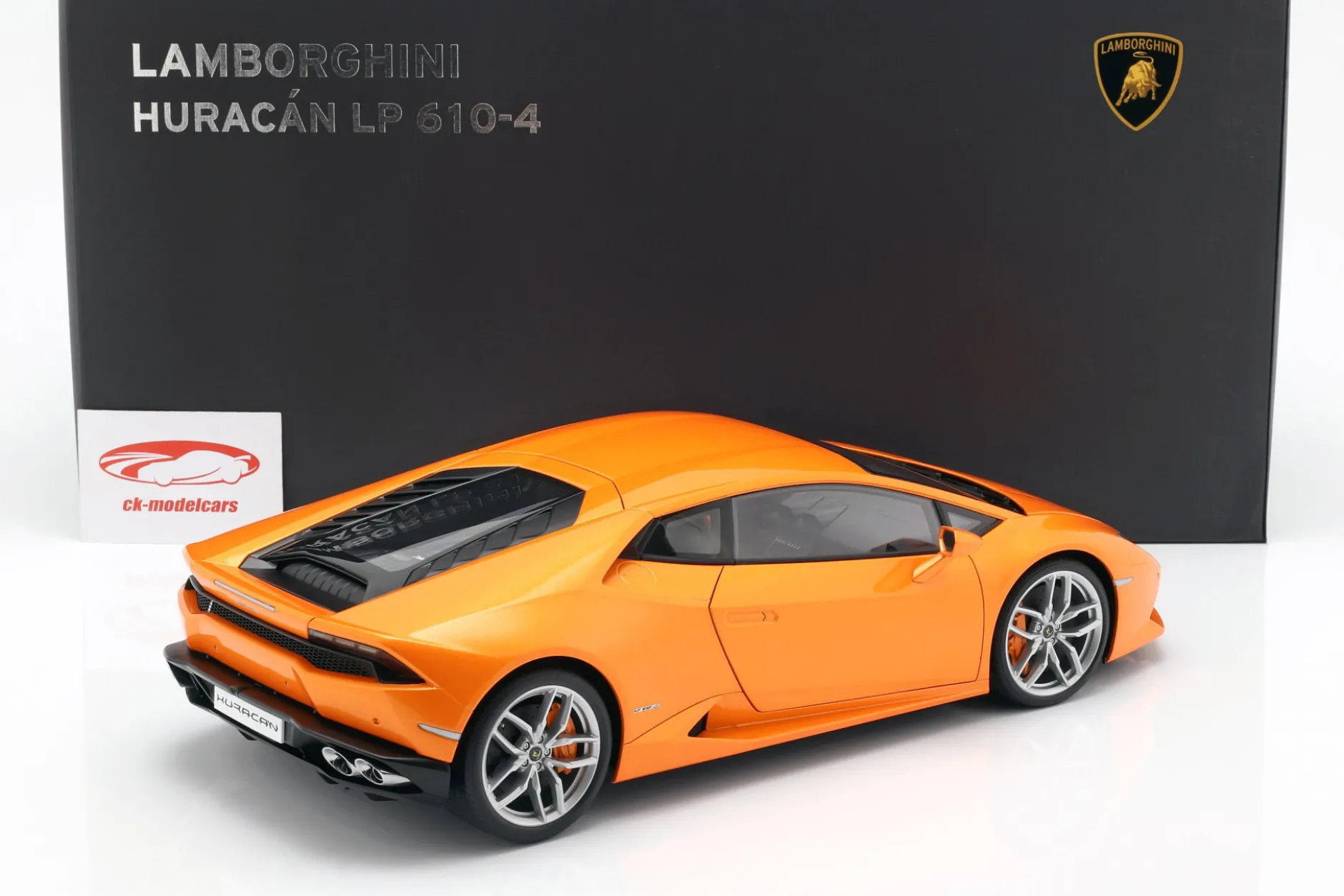 Lamborghini Huracan LP610-4 Baujahr 2014 borealis orange 1:12 AUTOart