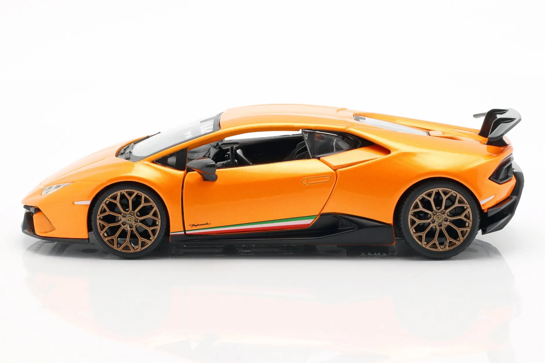Lamborghini Huracan Performante Baujahr 2017 orange metallic 1:24 Bburago