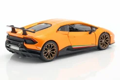 Lamborghini Huracan Performante Baujahr 2017 orange metallic 1:24 Bburago