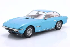 Lamborghini Islero S Baujahr 1969 hellblau metallic 1:18 KK-Scale