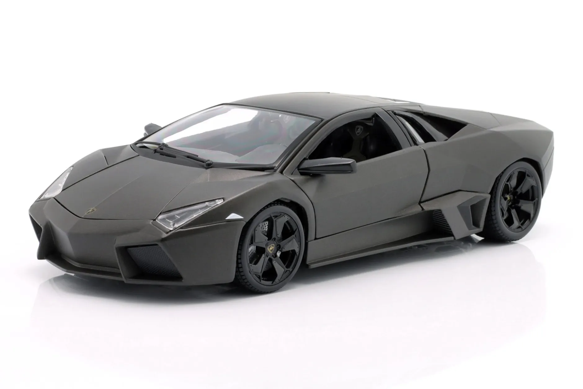 Lamborghini Reventon Baujahr 2008 grau 1:18 Bburago