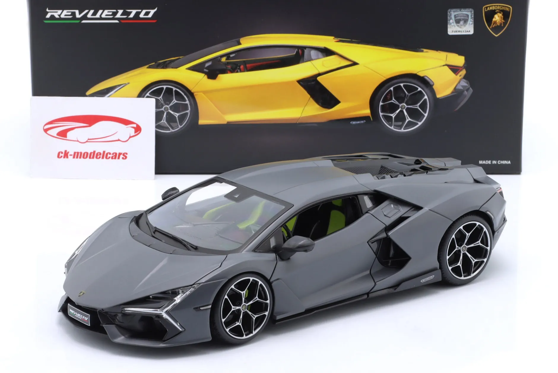 Lamborghini Revuelto Hybrid Baujahr 2023 grau 1:18 Maisto