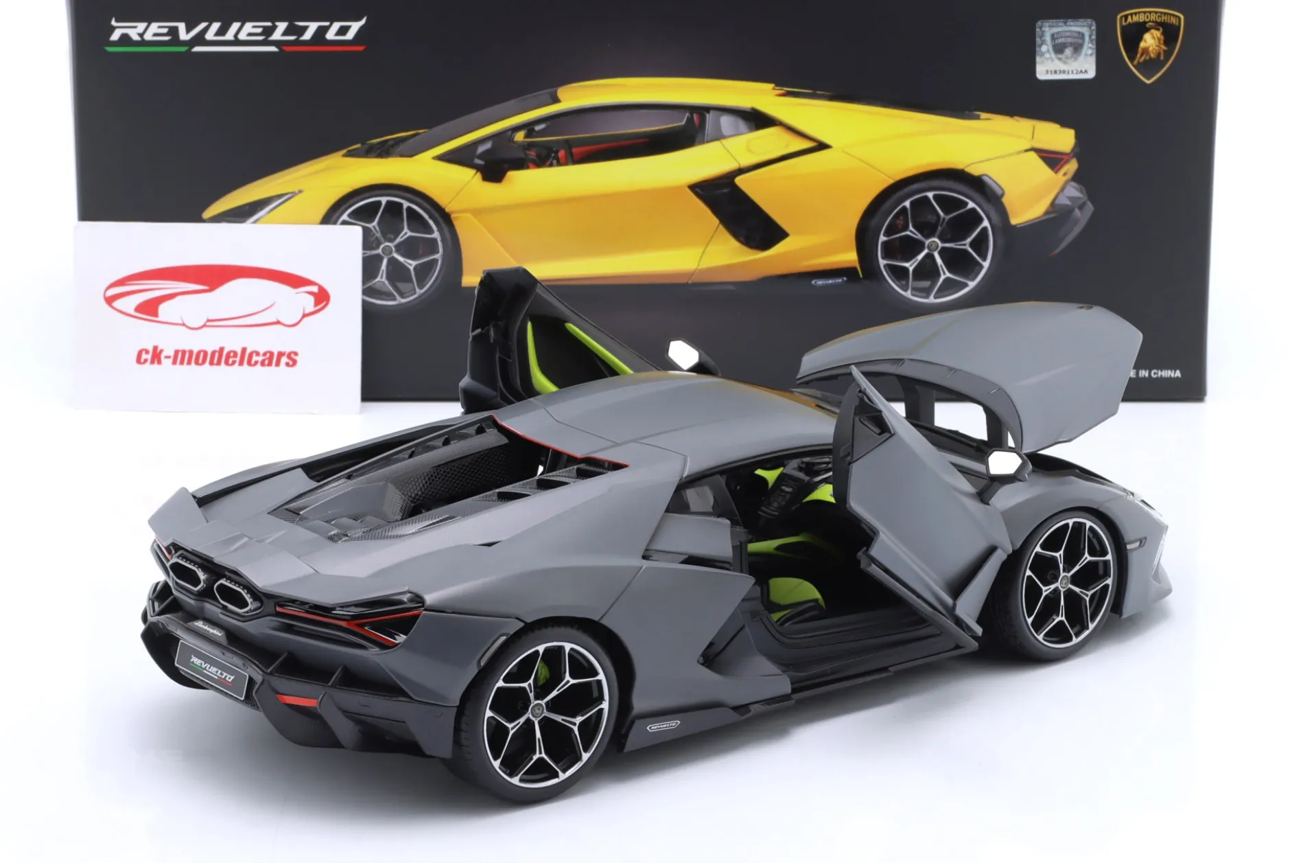 Lamborghini Revuelto Hybrid Baujahr 2023 grau 1:18 Maisto