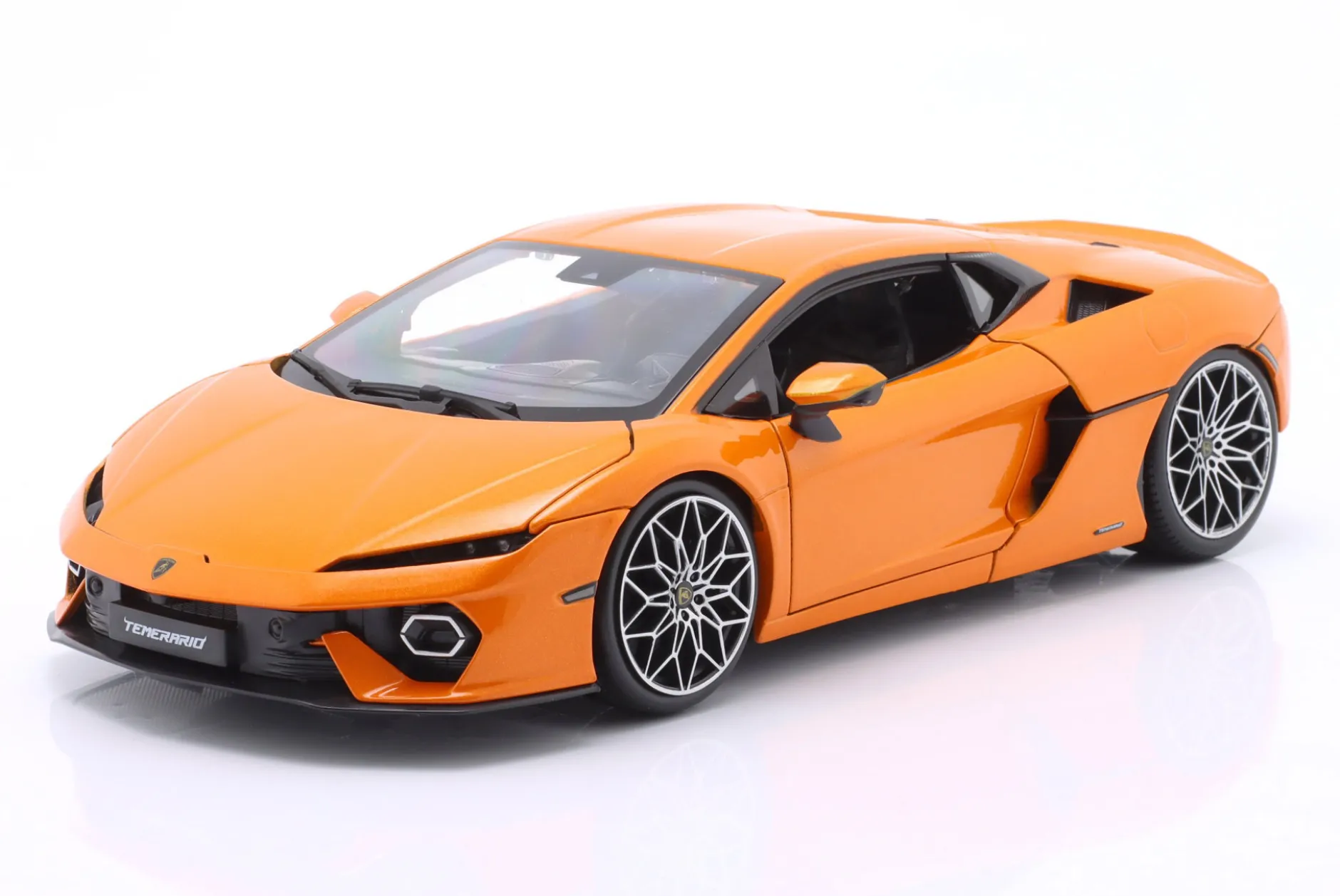 Lamborghini Temerario Baujahr 2024 orange 1:18 Bburago