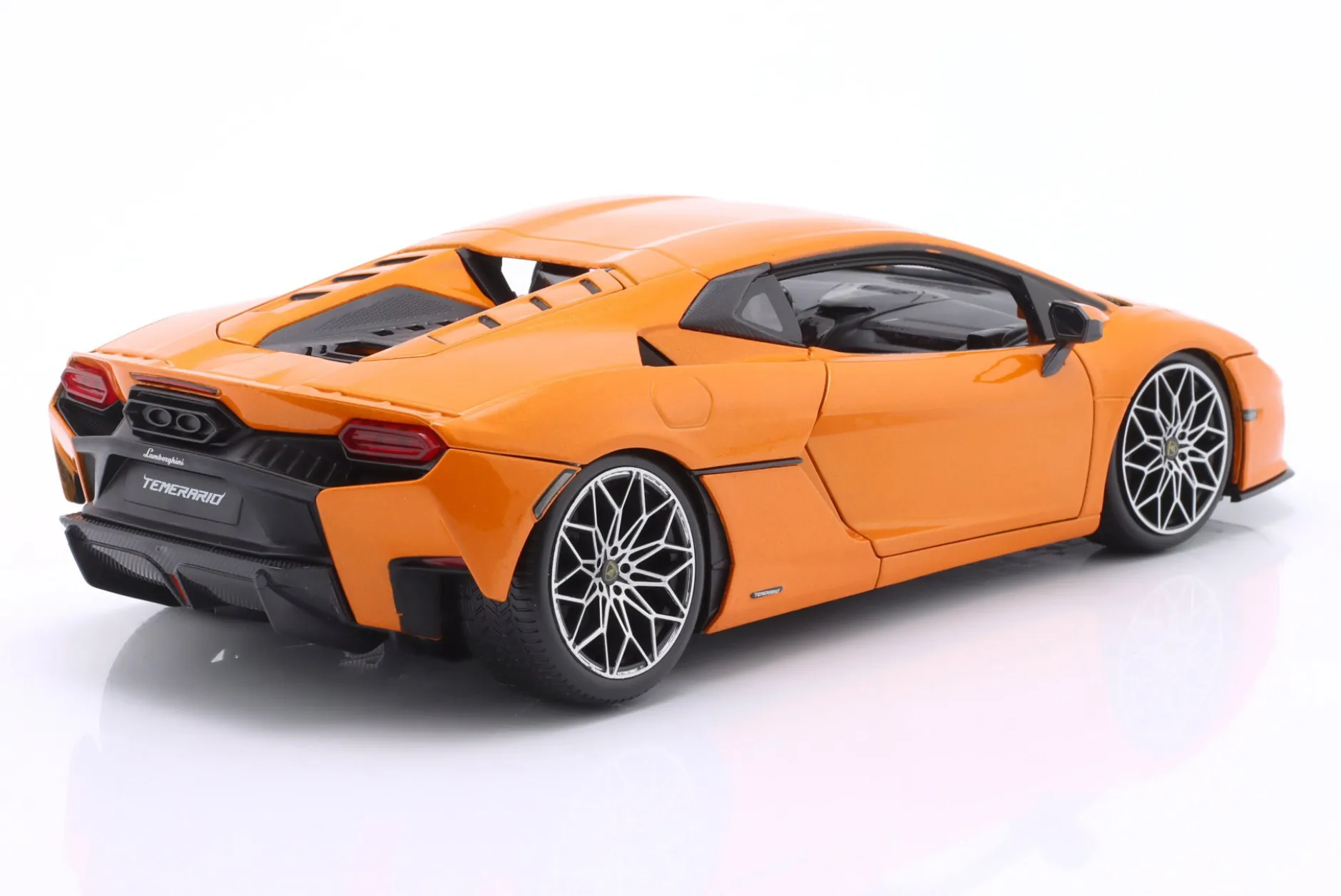 Lamborghini Temerario Baujahr 2024 orange 1:18 Bburago