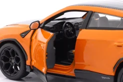 Lamborghini Urus Performante Baujahr 2023 orange metallic 1:24 Maisto