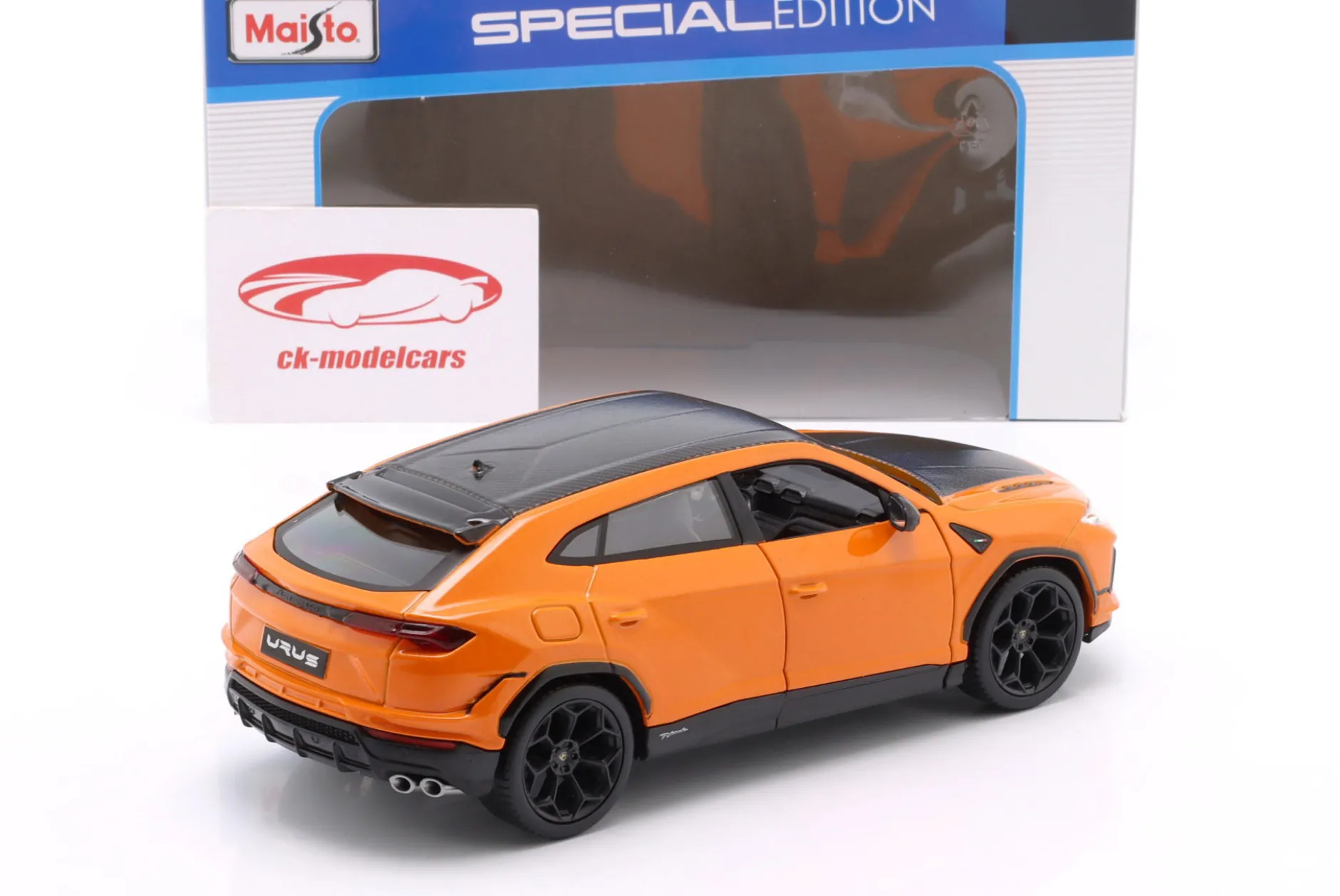 Lamborghini Urus Performante Baujahr 2023 orange metallic 1:24 Maisto
