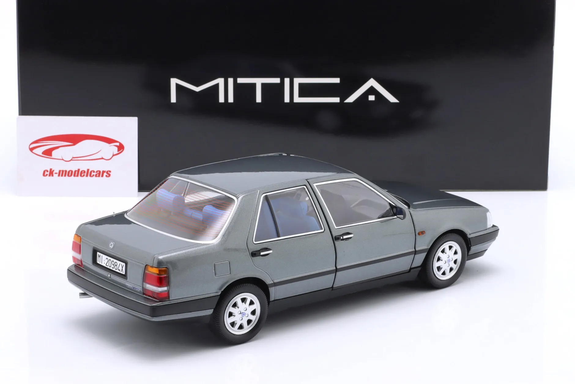 Lancia Thema Turbo i.e. 1S Baujahr 1984 grau metallic 1:18 MITICA
