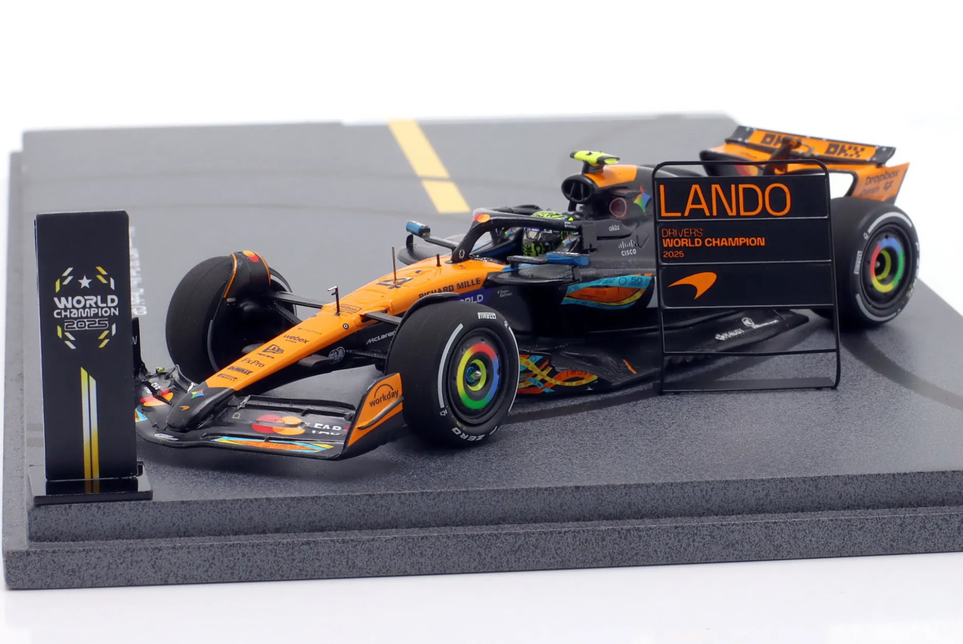 Lando Norris McLaren MCL39 #4 3rd Abu Dhabi GP Formel 1 Weltmeister 2025 1:43 Spark