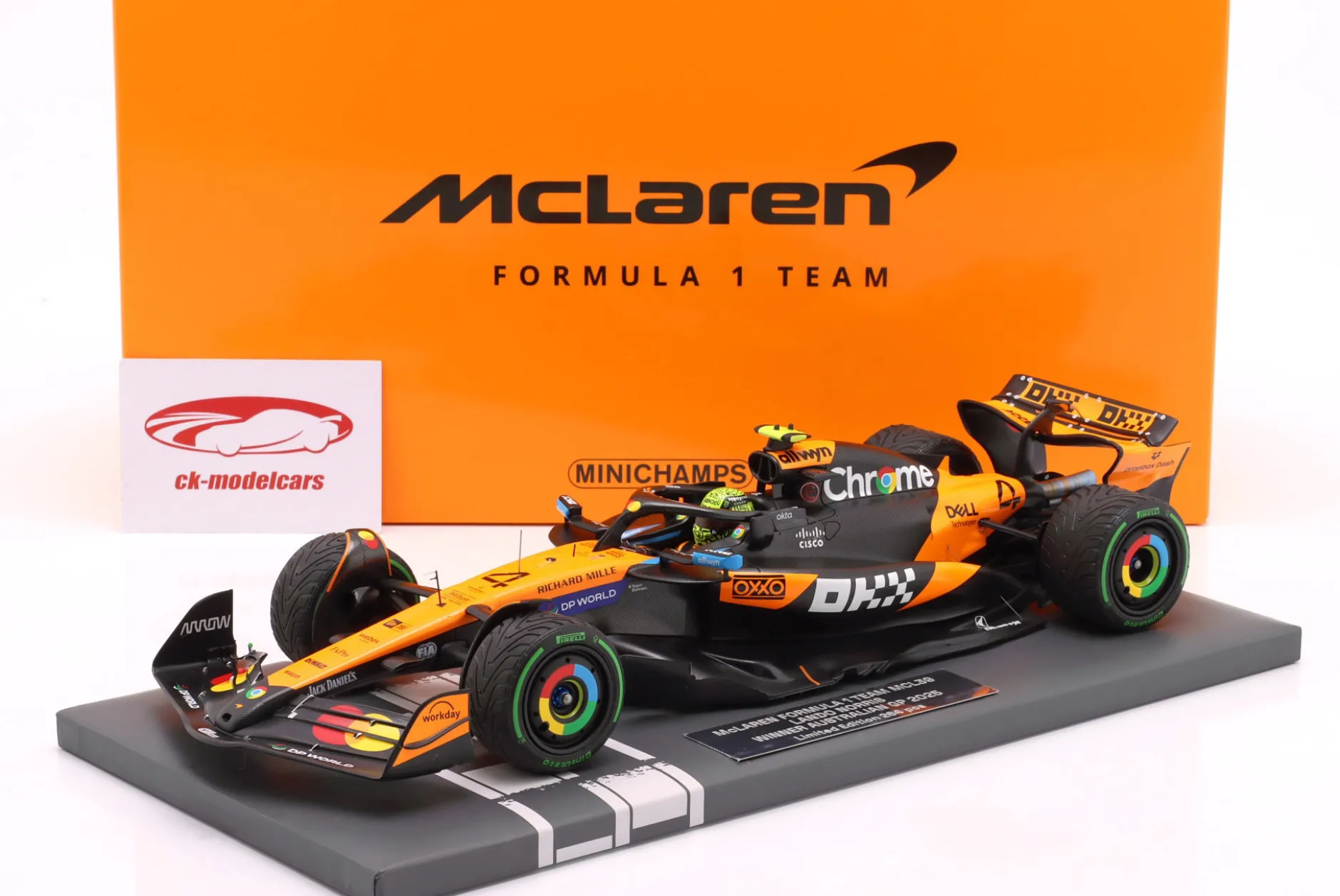 Lando Norris McLaren MCL39 #4 Sieger Australien GP Formel 1 Weltmeister 2025 1:18 Minichamps