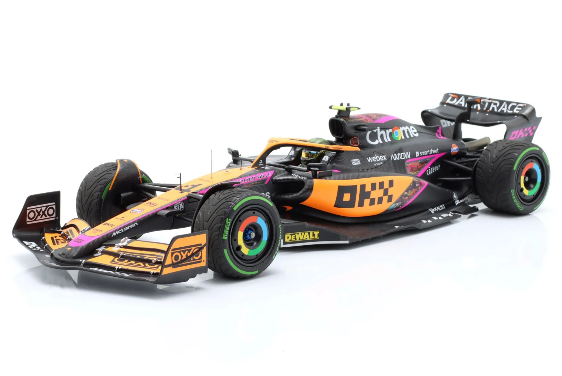 Lando Norris McLaren MCL36 #4 4th Singapur GP Formel 1 2022 1:18 Minichamps