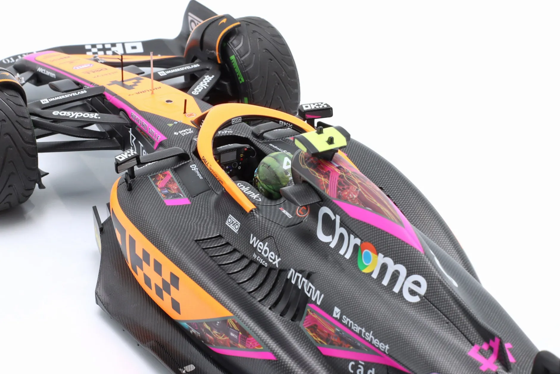 Lando Norris McLaren MCL36 #4 4th Singapur GP Formel 1 2022 1:18 Minichamps