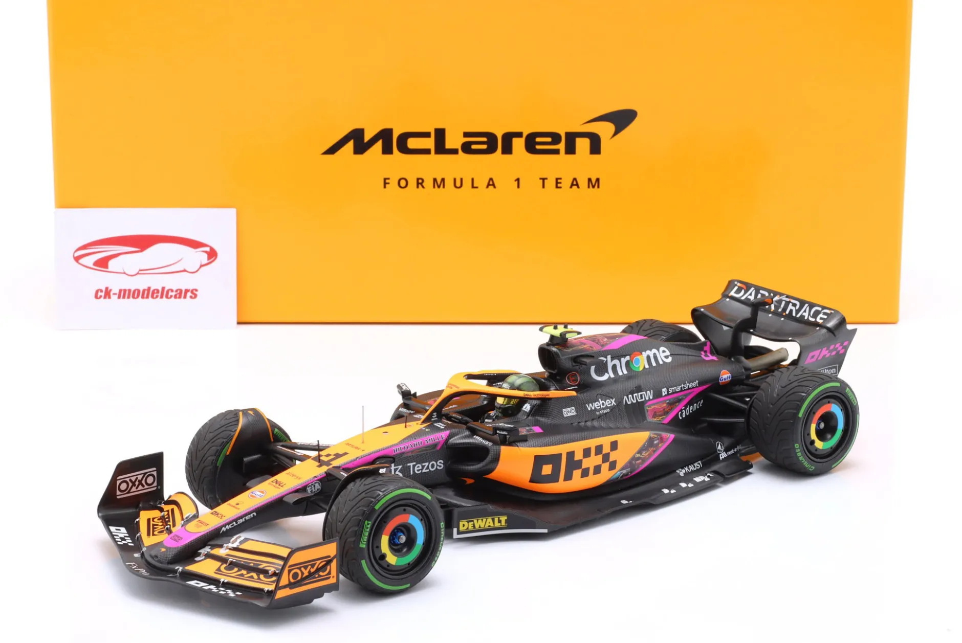 Lando Norris McLaren MCL36 #4 4th Singapur GP Formel 1 2022 1:18 Minichamps