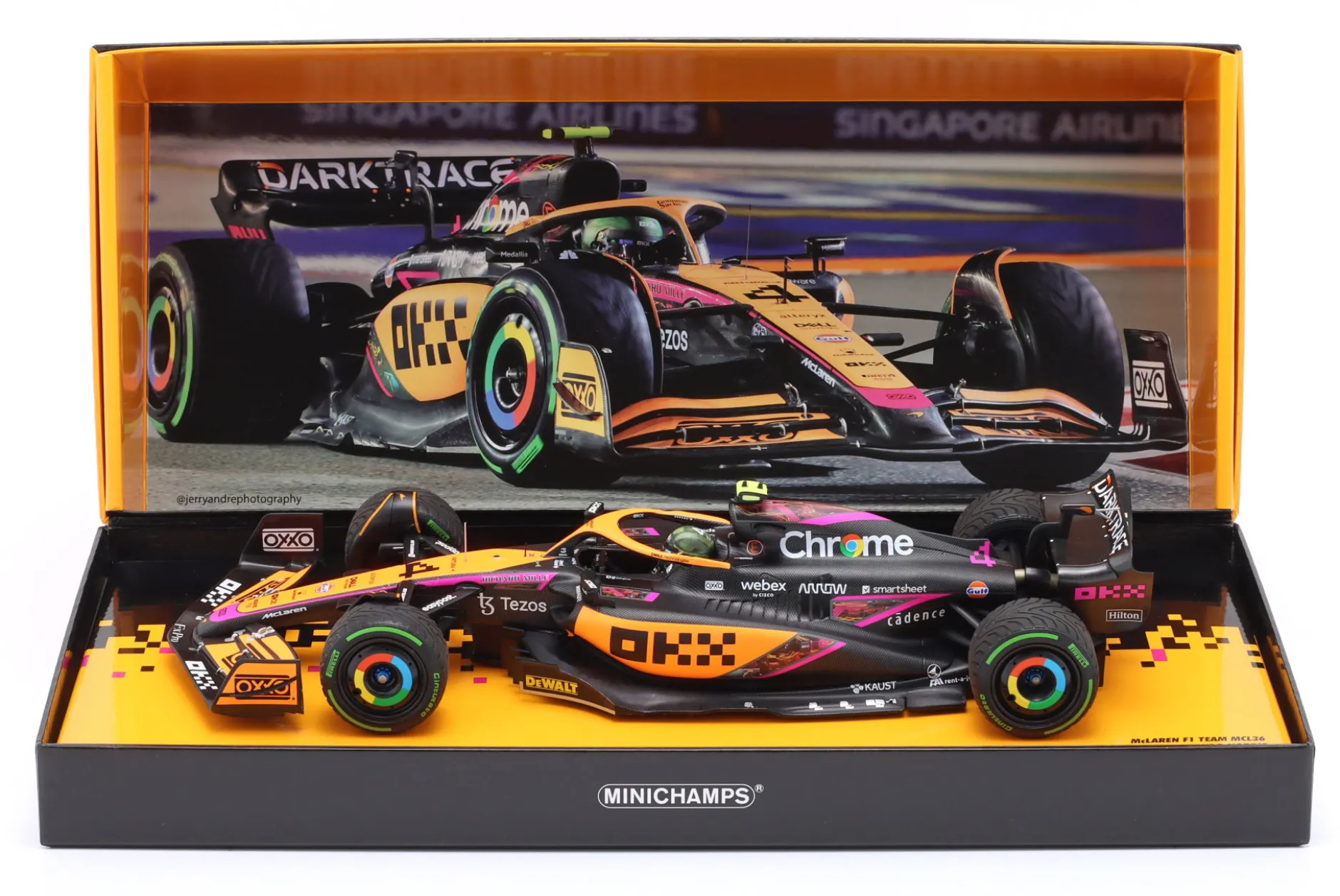 Lando Norris McLaren MCL36 #4 4th Singapur GP Formel 1 2022 1:18 Minichamps