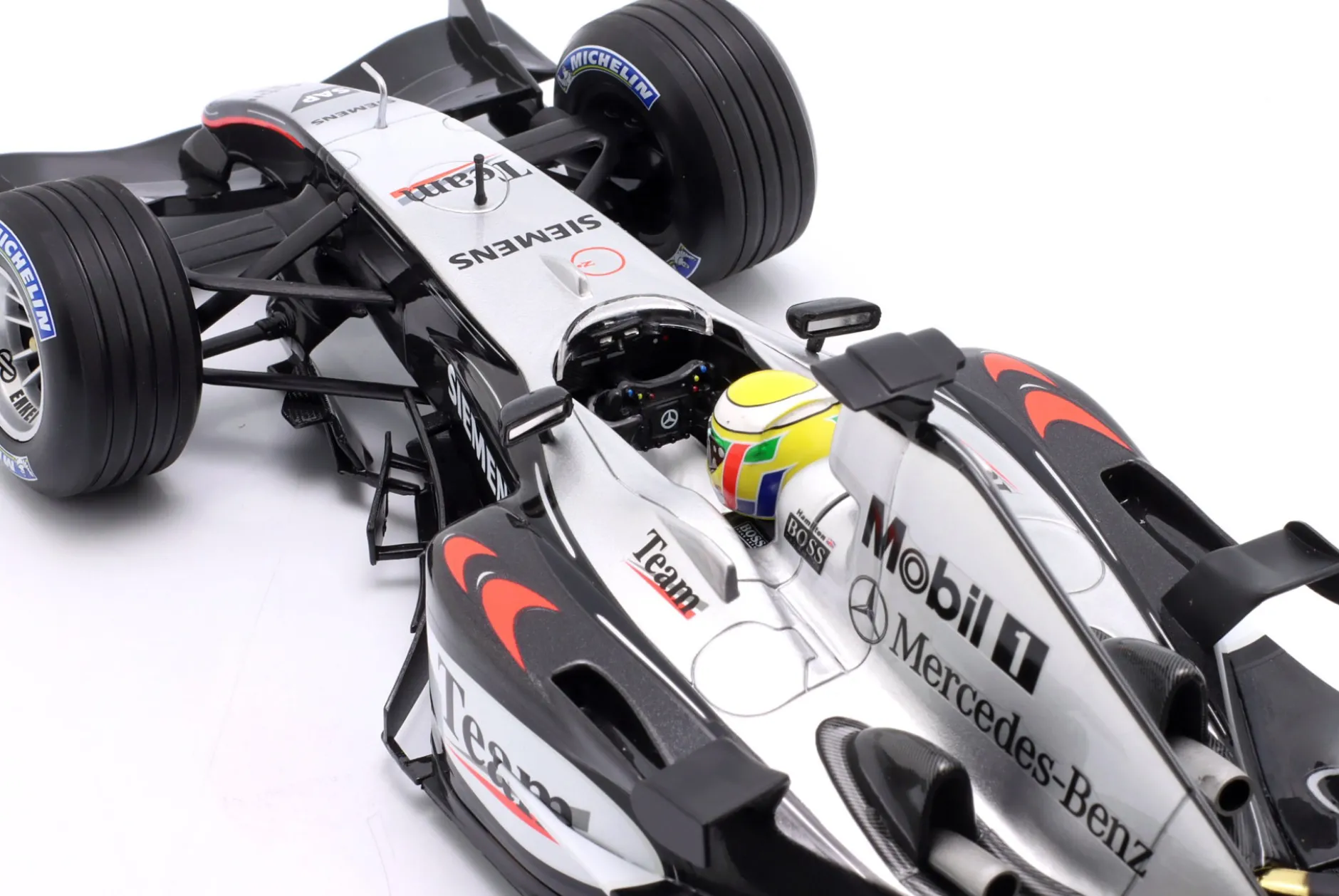 Lewis Hamilton McLaren MP4/19 Autosport Young Driver Test Silverstone 2004 1:18 Minichamps
