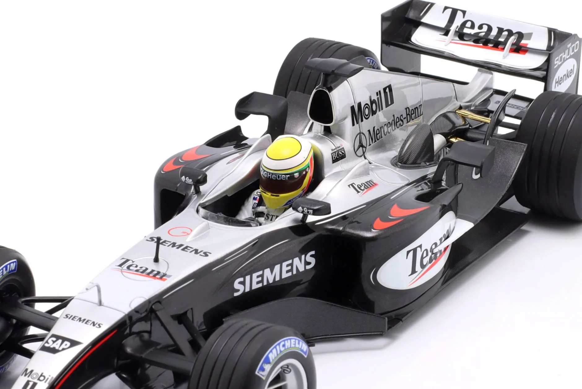 Lewis Hamilton McLaren MP4/19 Autosport Young Driver Test Silverstone 2004 1:18 Minichamps