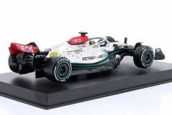Lewis Hamilton Mercedes-AMG F1 W13 #44 Formel 1 2022 1:43 Bburago