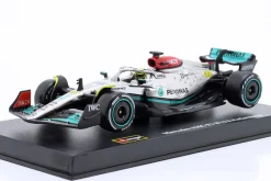 Lewis Hamilton Mercedes-AMG F1 W13 #44 Formel 1 2022 1:43 Bburago