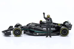 Lewis Hamilton Mercedes-AMG F1 W14 #44 Formel 1 2023 mit Figur 1:24 Bburago