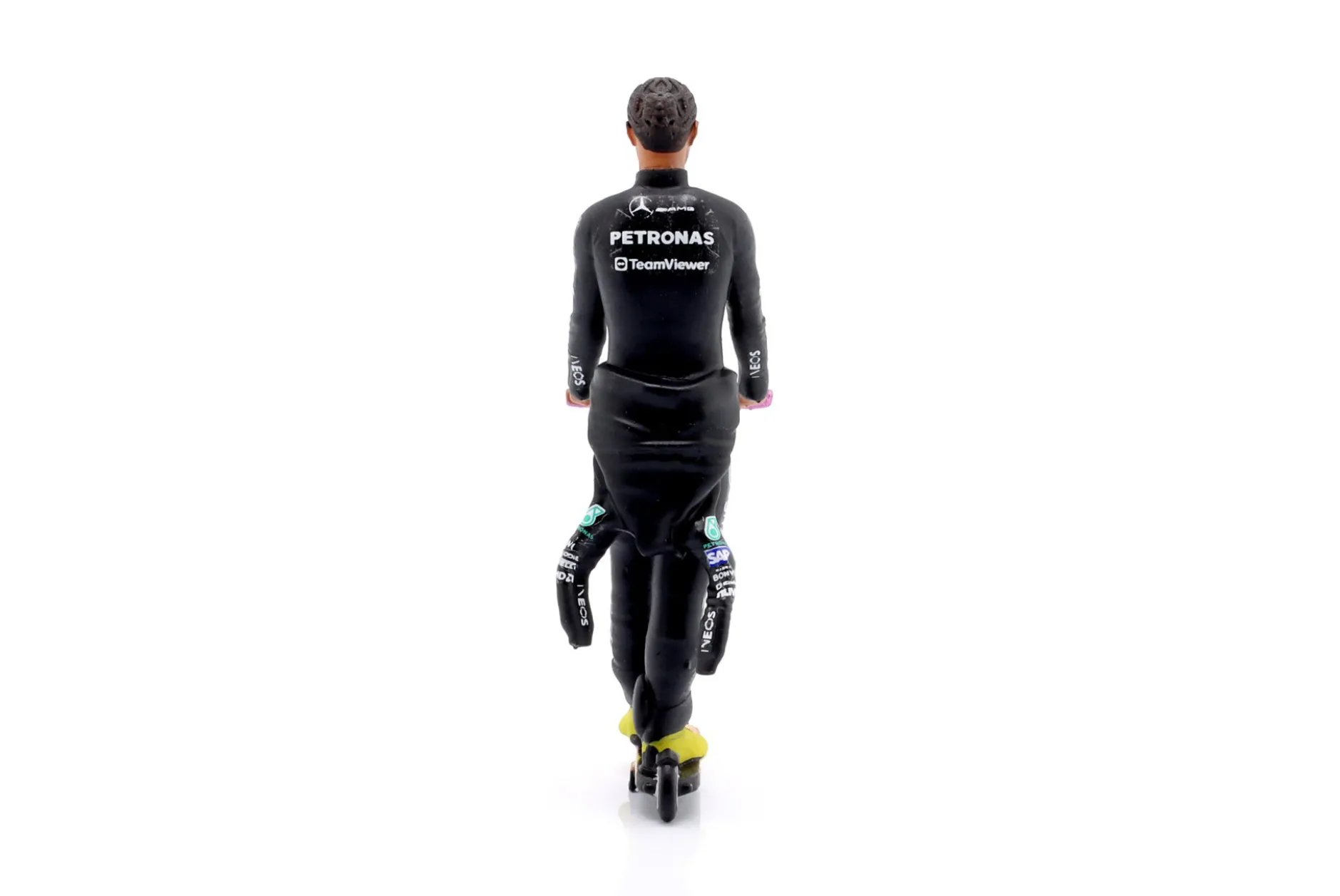 Lewis Hamilton Mercedes-AMG W12 Skate Scooter Figur 2021 Formel 1 1:18 Cartrix