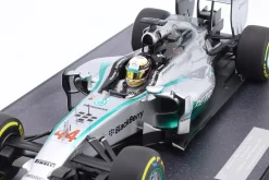 Lewis Hamilton Mercedes F1 W05 #44 Formel 1 Weltmeister 2014 1:12 Minichamps