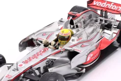 L. Hamilton McLaren MP4/23 #22 Brasilien GP Formel 1 Weltmeister 2008 1:18 Minichamps