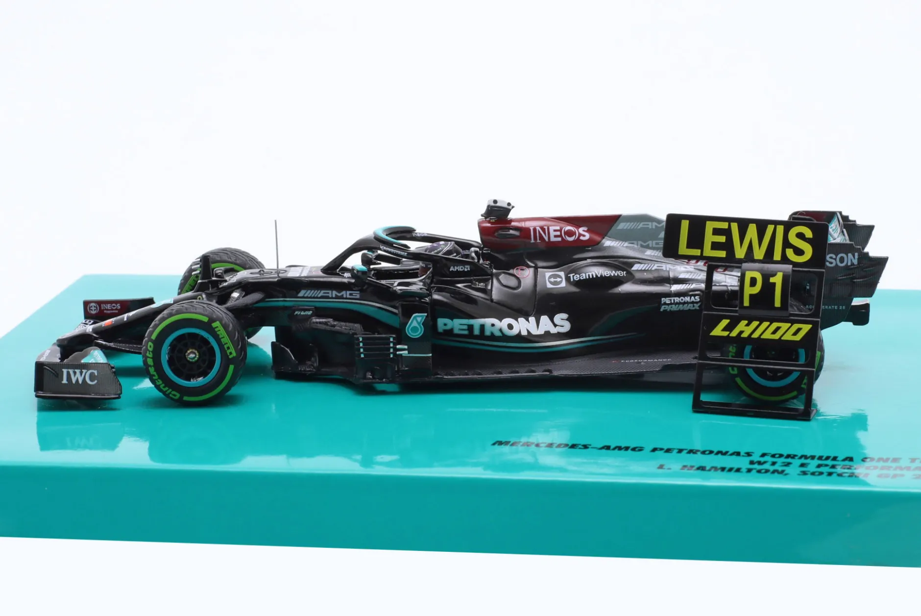 L. Hamilton Mercedes-AMG F1 W12 #44 100th GP-Sieg Sotchi Formel 1 2021 1:43 Minichamps
