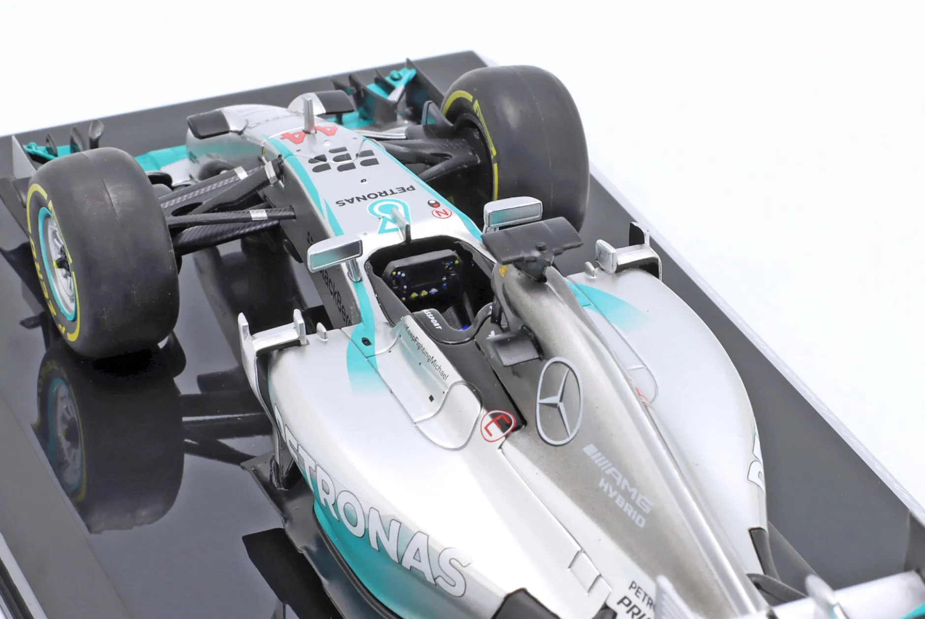 L. Hamilton Mercedes F1 W05 #44 Formel 1 Weltmeister 2014 1:24 Premium Collectibles