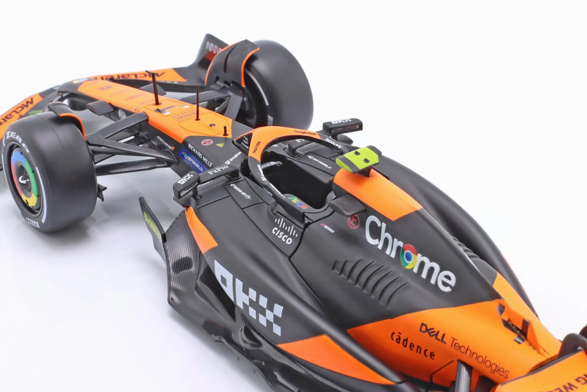 L. Norris McLaren MCL38 #4 Sieger Miami GP Formel 1 2024 mit Figur 1:24 Bburago