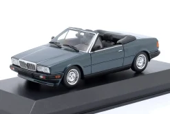 Maserati Biturbo Spyder Baujahr 1984 dunkelgrün metallic 1:43 Minichamps
