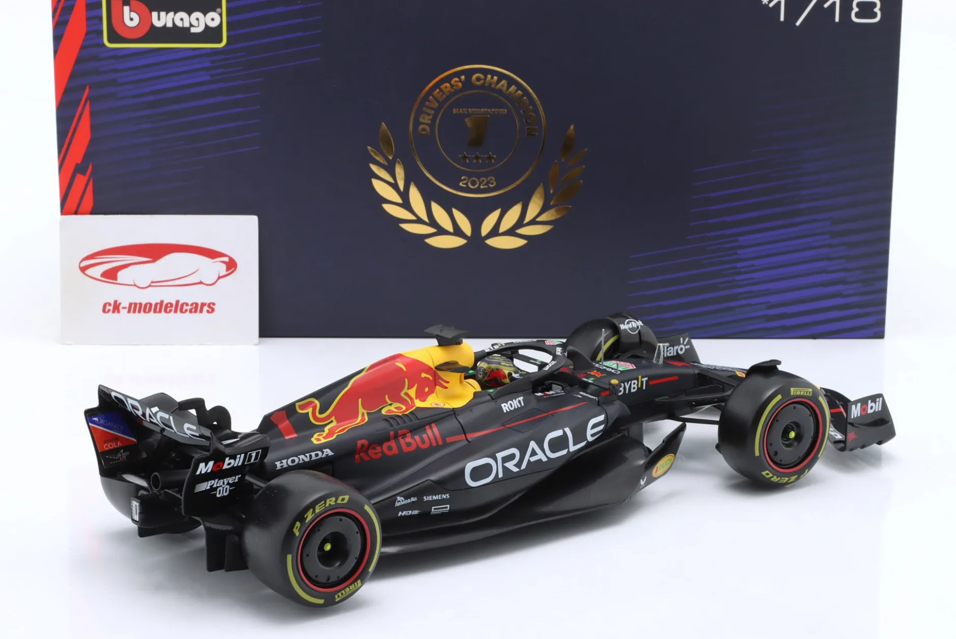 Max Verstappen Red Bull Racing RB19 #1 Formel 1 Weltmeister 2023 1:18 Bburago
