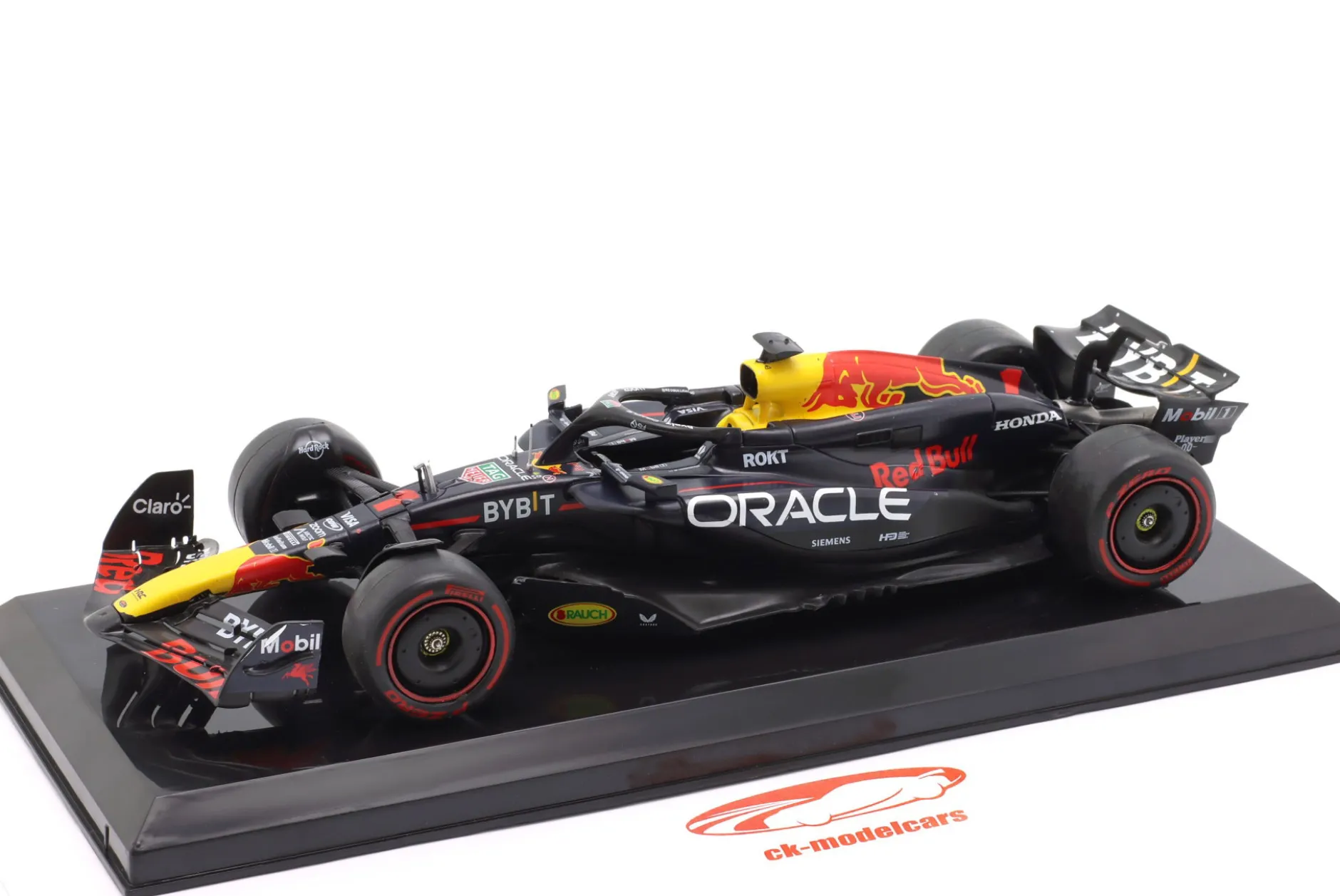 Max Verstappen Red Bull RB20 #1 Formel 1 Weltmeister 2024 1:24 Premium Collectibles