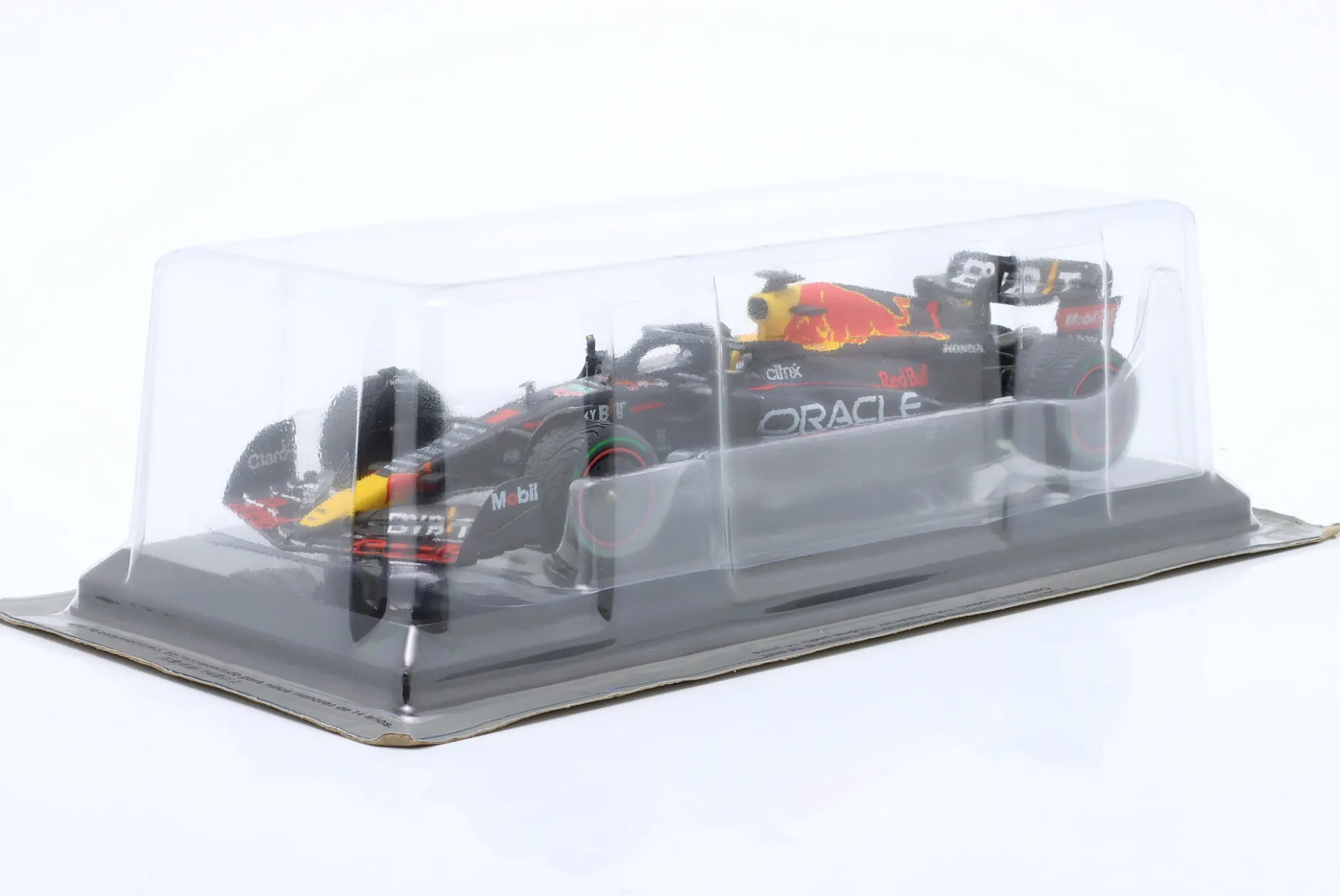 Max Verstappen Red Bull RB18 #1 Formel 1 Weltmeister 2022 1:24 Premium Collectibles