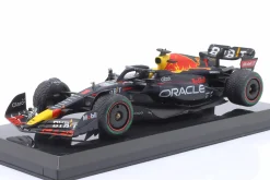 Max Verstappen Red Bull RB18 #1 Formel 1 Weltmeister 2022 1:24 Premium Collectibles