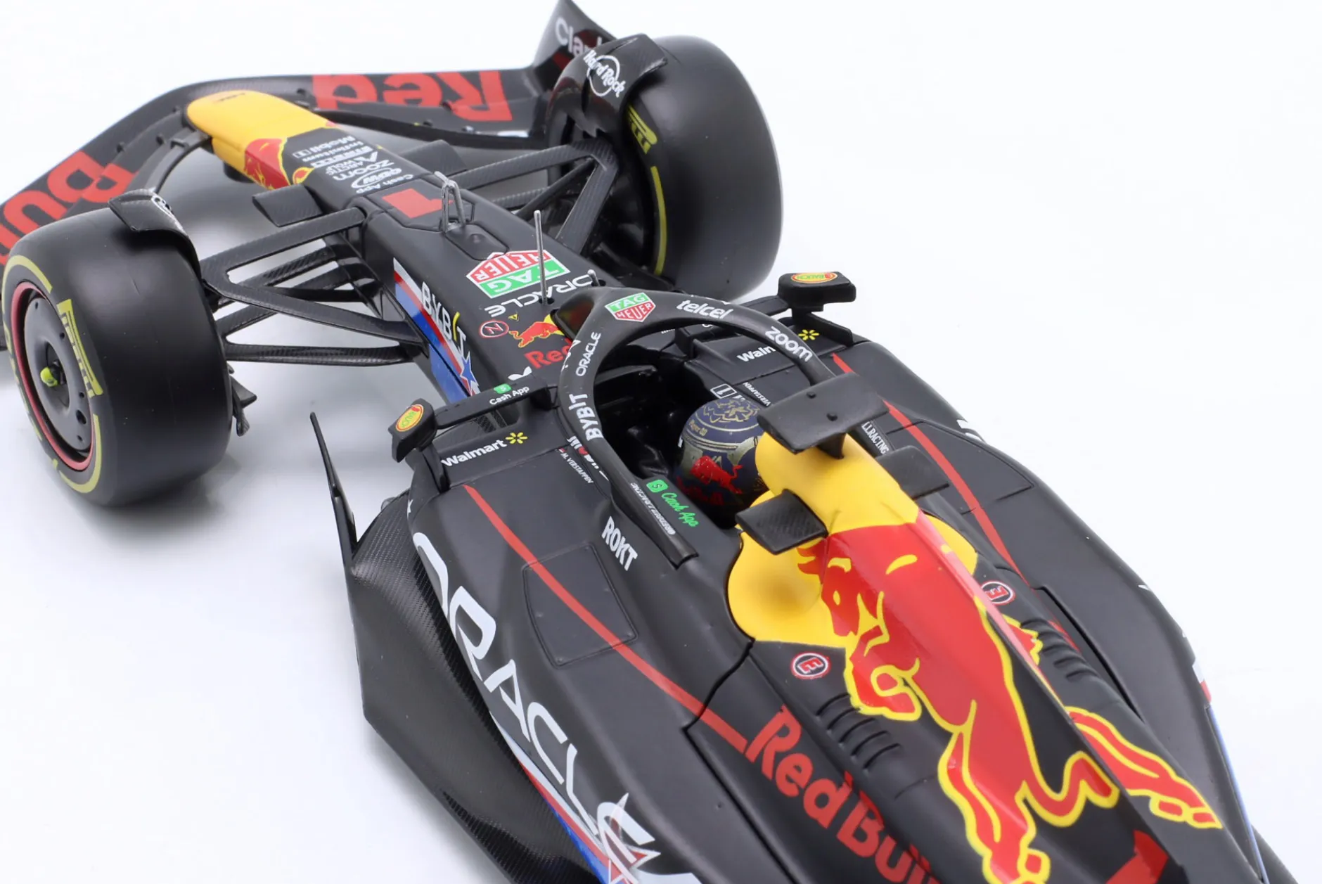 Max Verstappen Red Bull RB19 #1 Sieger USA GP Formel 1 Weltmeister 2023 1:24 Bburago