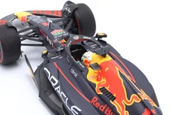 Max Verstappen Red Bull RB18 #1 Sieger Ungarn GP Formel 1 Weltmeister 2022 1:18 Minichamps