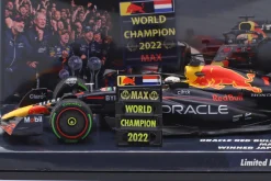 Max Verstappen Red Bull RB18 #1 Sieger Japan GP Formel 1 Weltmeister 2022 1:43 Minichamps