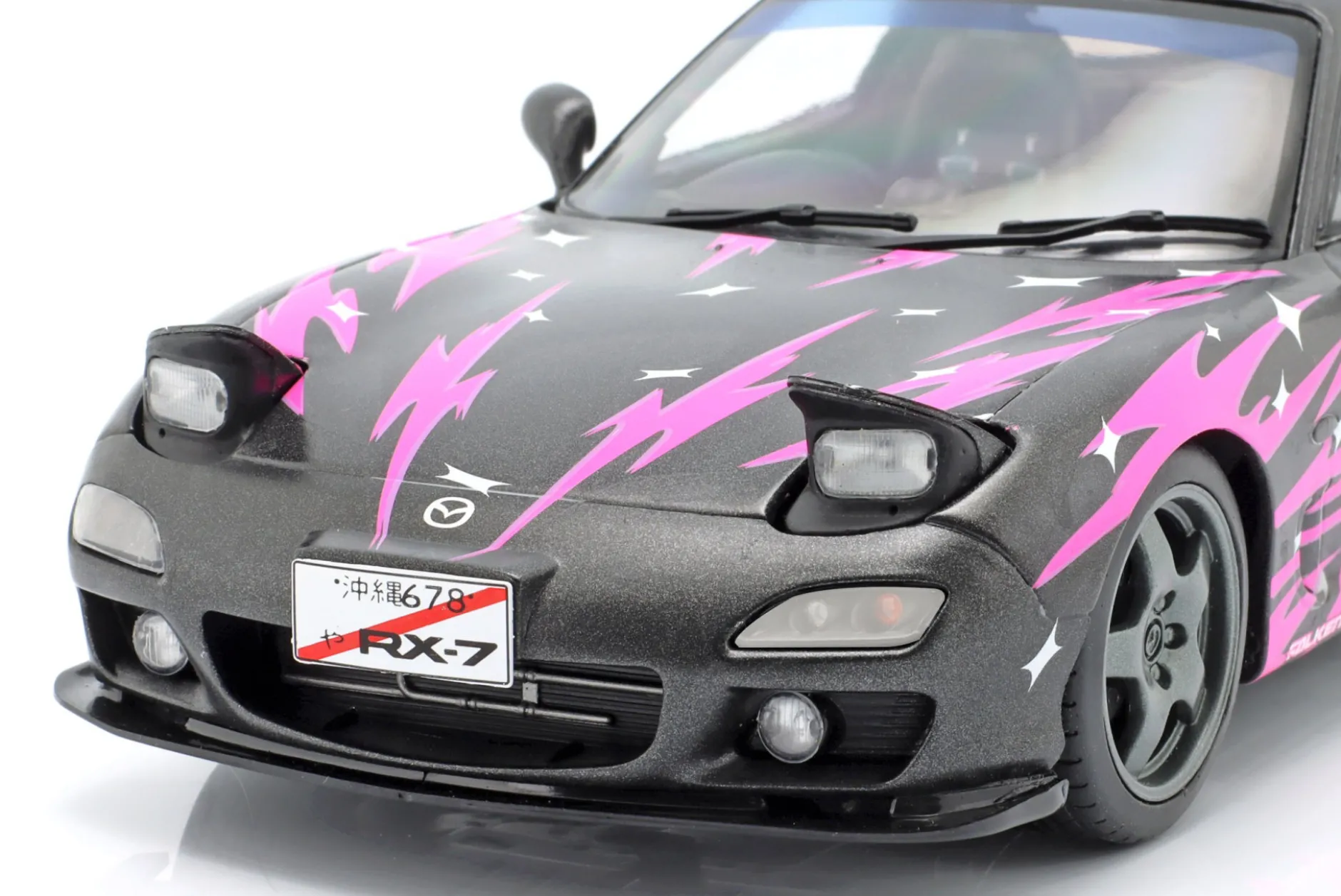 Mazda RX7 (FD3) RS Solido Works Itasha Club 1999 pink / schwarz 1:18 Solido