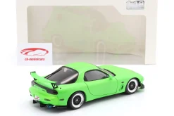 Mazda RX-7 Type RS (FD35) Baujahr 1999 neongrün 1:18 Solido