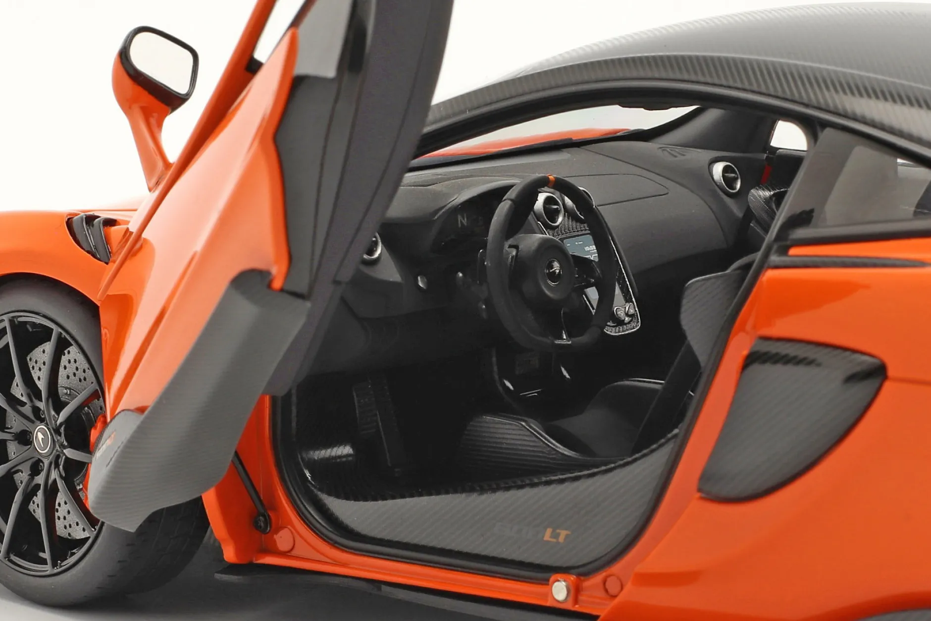 McLaren 600LT Baujahr 2019 myan orange 1:18 AUTOart