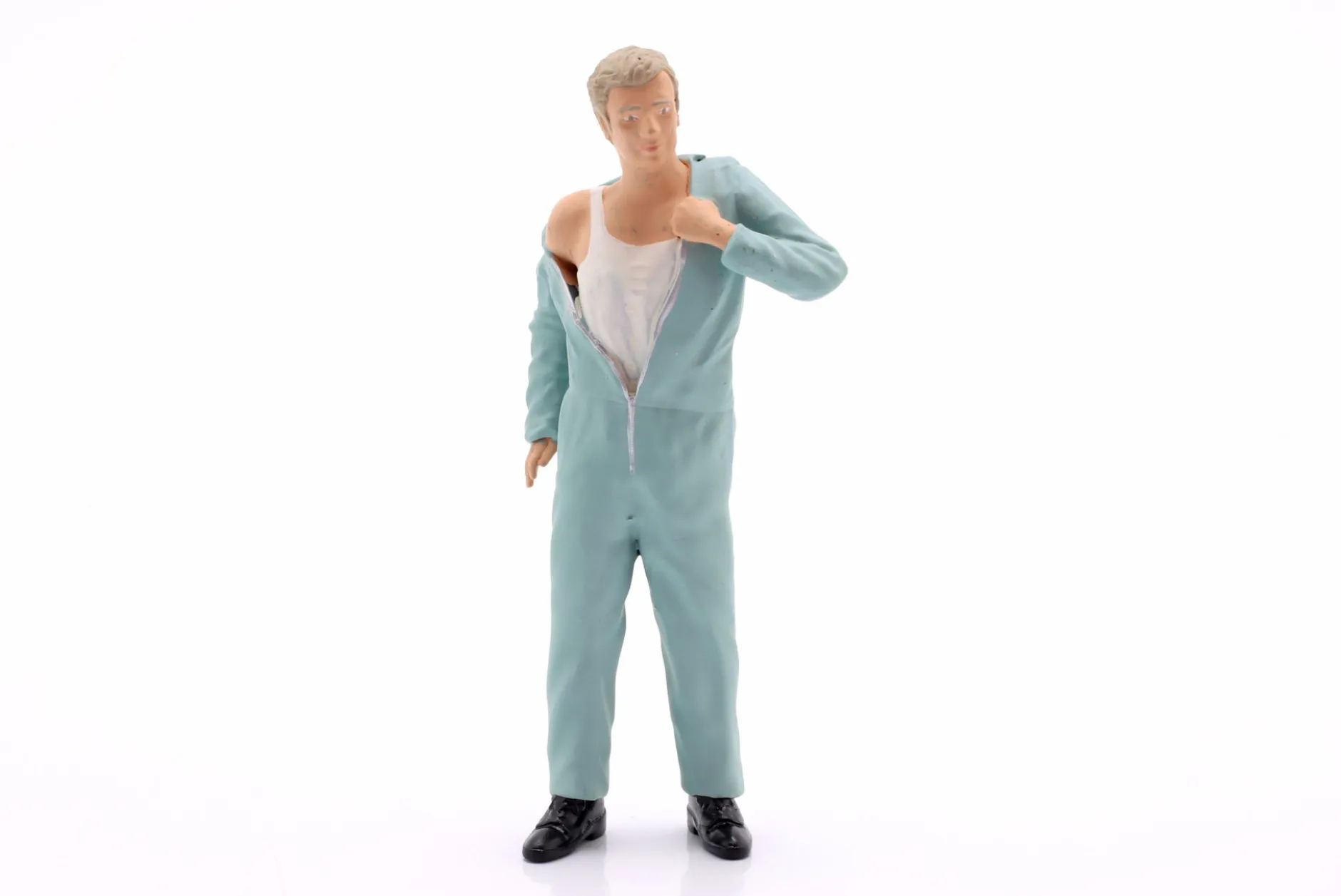 Mechaniker mit blauem Overall zieht sich an - Figur 1:18 Figurenmanufaktur