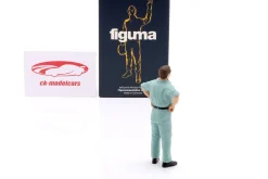 Mechaniker mit blauem Overall skeptisch - Figur 1:18 Figurenmanufaktur