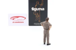 Mechaniker mit braunem Overall skeptisch - Figur 1:18 Figurenmanufaktur