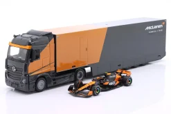Mercedes-Benz Actros Formel 1 Renntransporter mit McLaren MCL38 #4 Norris 1:43 Bburago