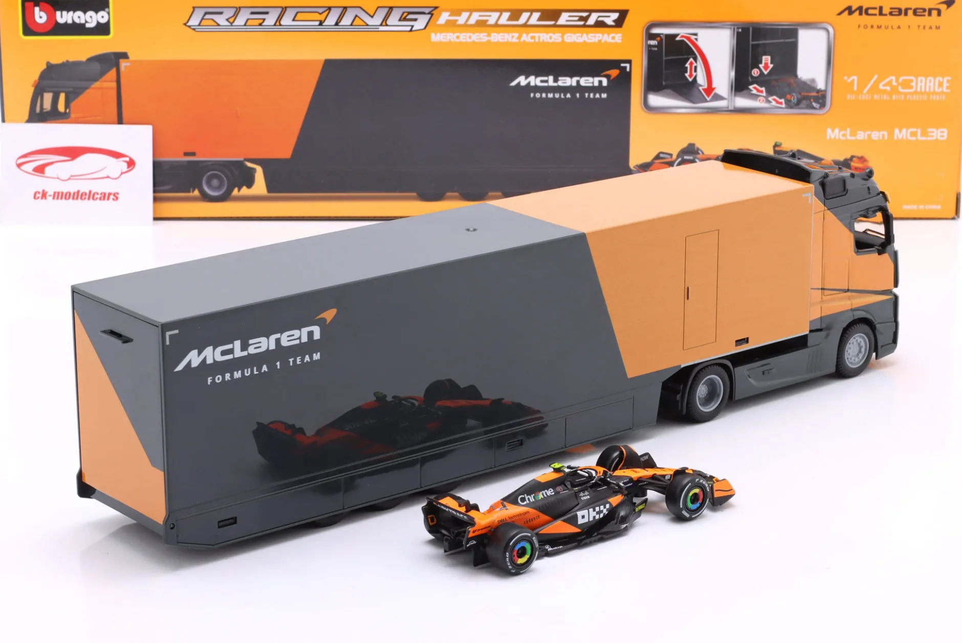 Mercedes-Benz Actros Formel 1 Renntransporter mit McLaren MCL38 #4 Norris 1:43 Bburago