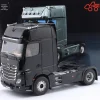Mercedes-Benz Actros L schwarz mit Design 1:18 NZG