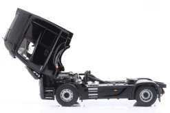 Mercedes-Benz Actros L schwarz mit Design 1:18 NZG