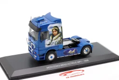 Mercedes-Benz Actros MP1 Sattelzugmaschine 1998 blau / Eskimo Arctic Airbrush 1:43 Hachette