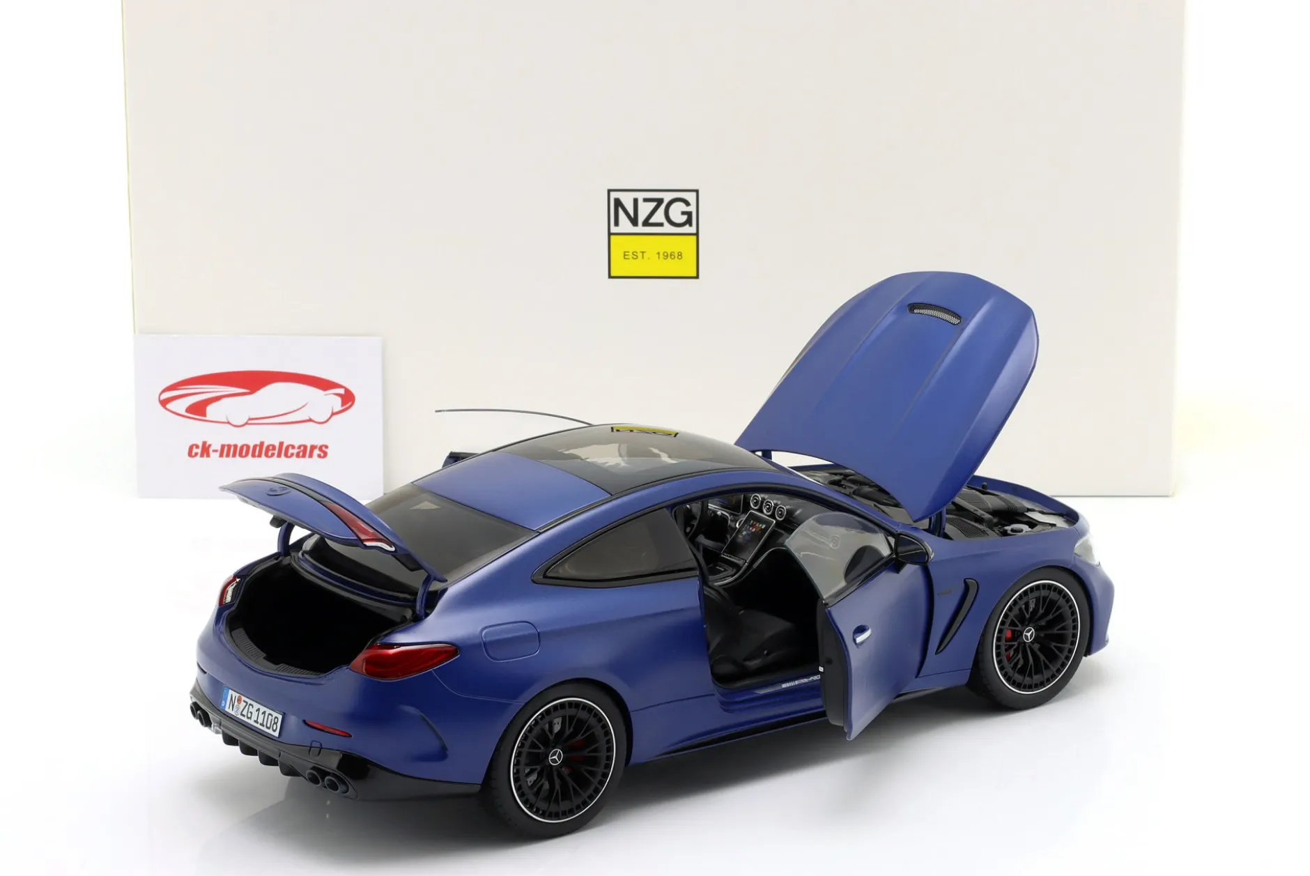 Mercedes-Benz AMG CLE 53 4Matic+ Coupe 2024 spektralblau magno 1:18 NZG